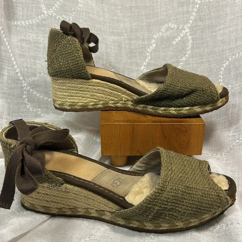 UGG almost new leather espadrille wedge sandals
